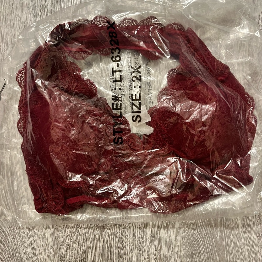 ZENANA OUTFITTERS PLUS SIZE PADDED HALTER WINE RED BRALETTE SIZE 2X - Picture 3 of 3